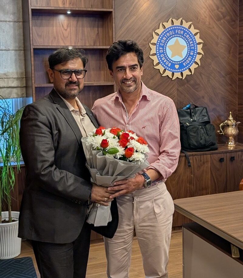 WhatsApp Image 2025-10-25 at 20.30.21_3d25877e Satish Sharma interacts with BCCI President