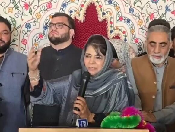 WhatsApp Image 2025-10-26 at 15.02.00_9d207c35 Mehbooba accuses NC of betraying Budgam