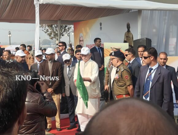 WhatsApp Image 2025-10-31 at 10.43.36 AM LG Manoj Sinha flags off ‘Run for Unity’ at SKICC