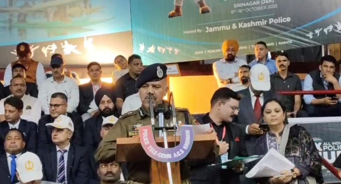 1614 J&K Policemen laid down their lives fighting Pak, its proxies in UT: DG Prabhat