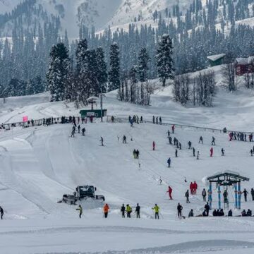 s_638972049353135323_IMG_9899 Govt plans to introduce winter sports, festivals in Sonamarg on Gulmarg model: Minister