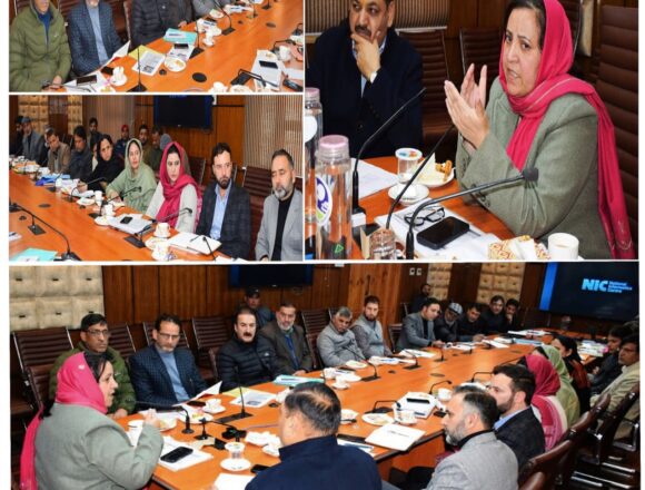 WhatsApp Image 2025-11-12 at 18.56.01_6a442a9a Sakeena Itoo reviews performance, functioning of School Education Department in Kashmir Division