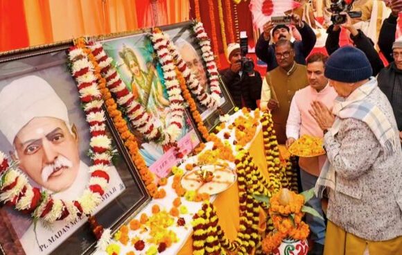 LG Pays Floral Tributes to Mahamana Pt. Madan Mohan Malaviya, Atal Bihari Vajpayee on Birth Anniversaries