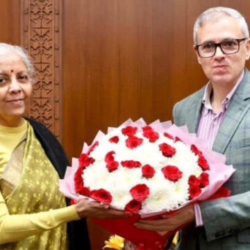 FM-and-Omar-696x405 Sitharaman Praises Omar Abdullah For ‘Focused’ Approach To Restore J&K’s Economy