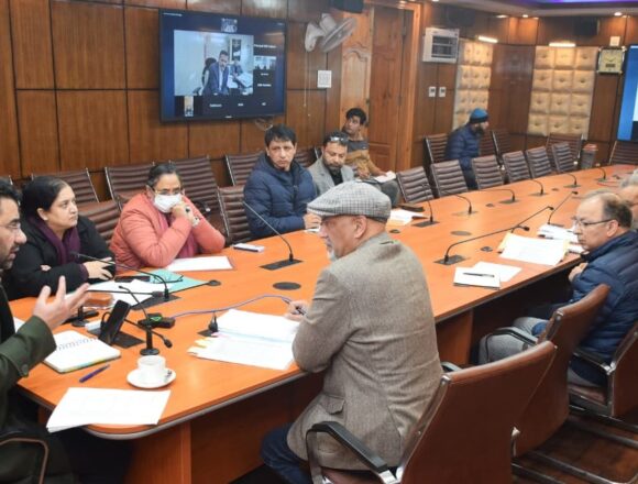 Health Secretary reviews winter preparedness; emphasizes seamless patient-care