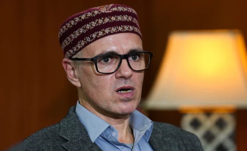 CM Omar Abdullah reviews District Capex, CDF, SASCI projects and Fiscal Indicators