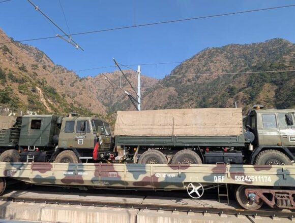 Army inducts tanks, artillery into Kashmir Valley via military special train