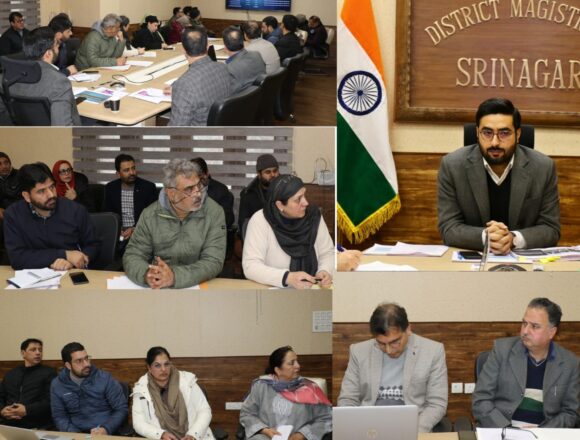 WhatsApp Image 2025-12-23 at 6.26.12 PM DC Srinagar Reviews Progress of ABHA ID Generation, Enrolment of Senior Citizens under Vay Vandhana yojana, TB Control Measures