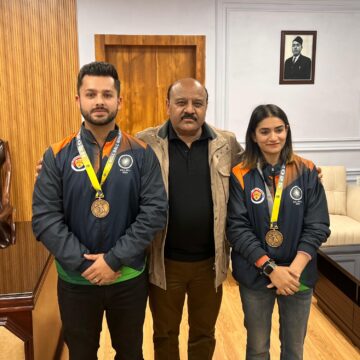 Deputy Chief Minister felicitates Rollball World Cup gold medallists