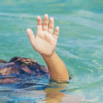 water jump Man dies after alleged jump into Jhelum at Sonwar Bridge