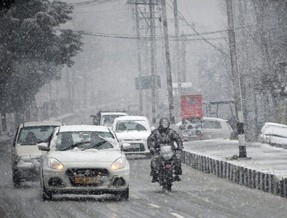 SNOW Weak Western Disturbance to bring light snow today, stronger systems lined up next week