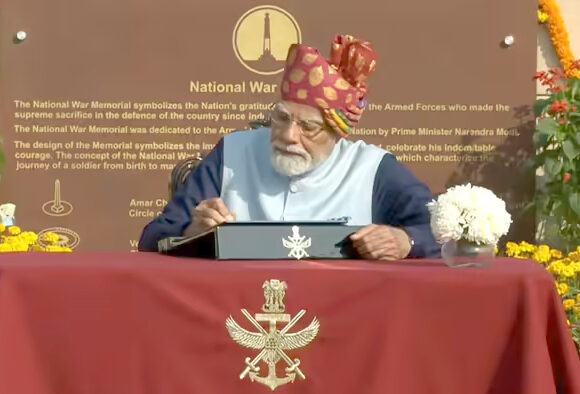 MODI PM Modi pays tribute at National War Memorial as R-Day celebrations begin