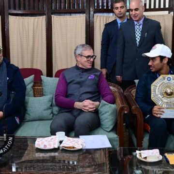 J&K Under-16 Cricket Team Wins Vijay Merchant Trophy (Plate Group); CM Felicitates Players