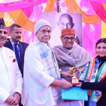 LG Manoj Sinha Pays Tributes To Mahatma Gandhi On His Punyatithi