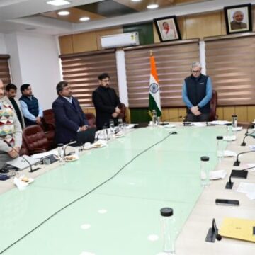 Chief Minister Pays Tributes to Martyrs on Martyrs’ Day