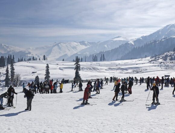 Tourism booms in J&K with over 1.62 crore visitors in 2025, Govt tells House