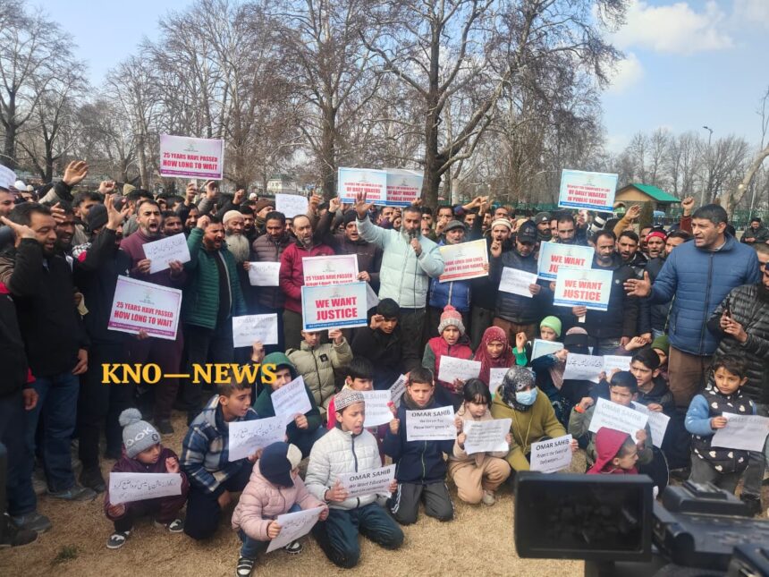 Families, children join EJAC sit-in seeking regularisation of workers in Srinagar