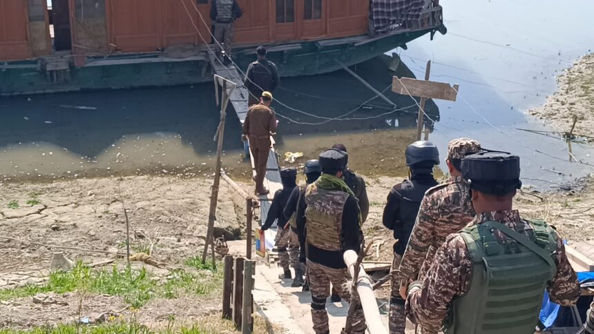 WhatsApp Image 2026-02-25 at 12.16.26 PM Ahead of Vice President’s Visit, House Boats Searched in Srinagar, Security Tightened Around Dal Lake, Kashmir University