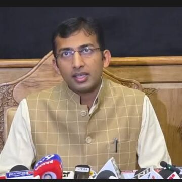 No fuel shortage in Kashmir, stocks up to 15 days available: Div Com