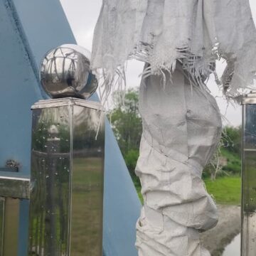 ₹4.95 Crore Mehjoor Nagar Bridge Hit by Theft, Finials Stolen, Electrical Units Tampered