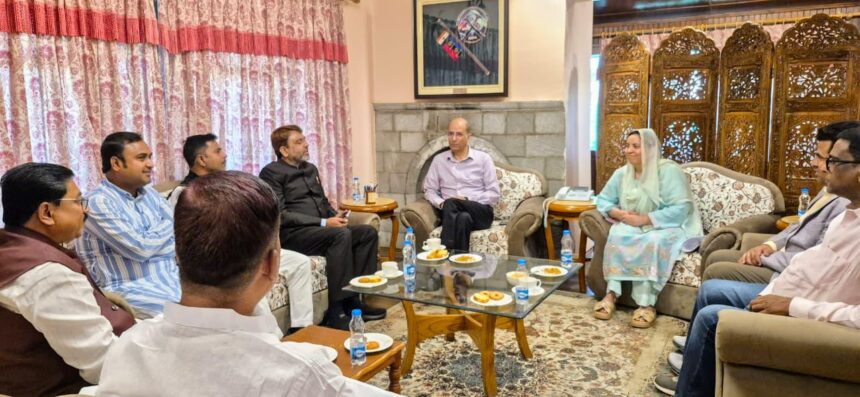Bihar Legislative Assembly Committee on Minority Welfare calls on Sakina Itoo, Advisor to CM